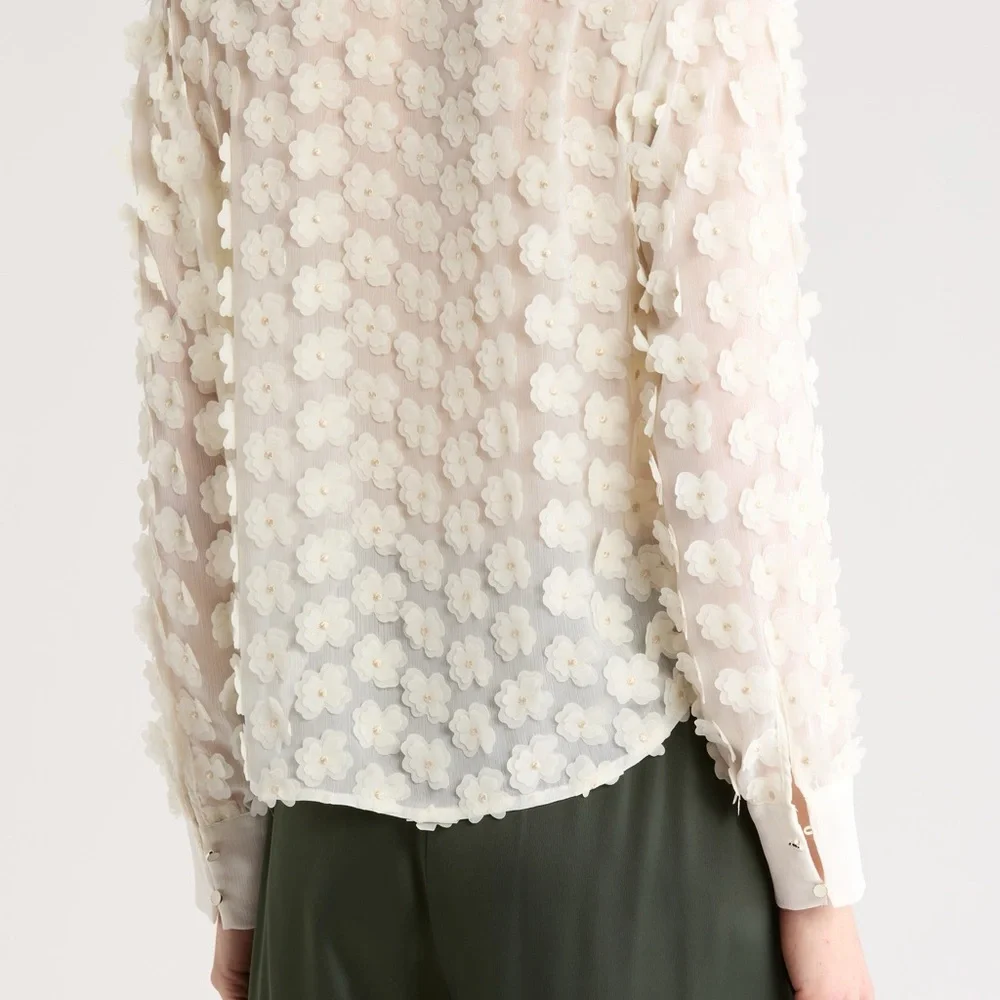 NWT Women’s Small Adrianna Papell Y Placket Button Up 3D Flower Blouse. - Picture 9 of 10